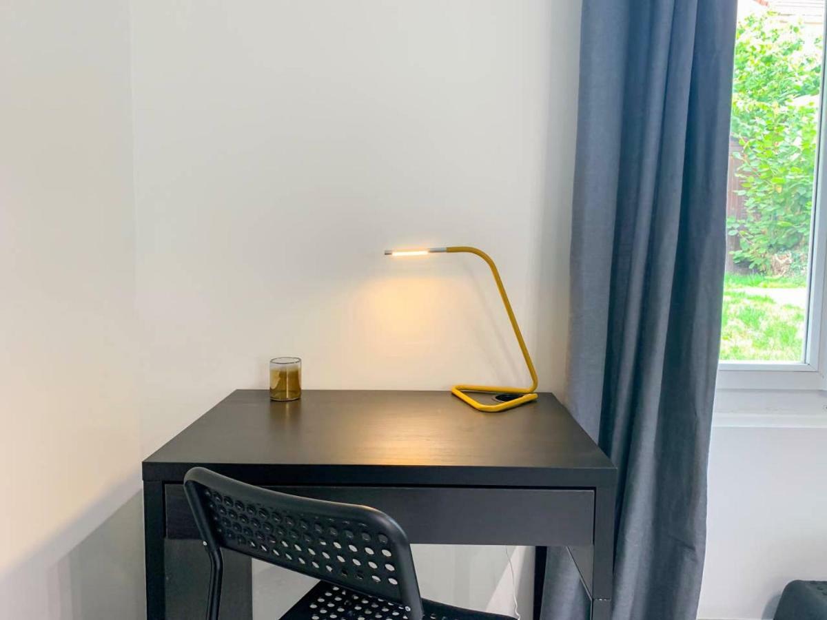 Apartment Joli Avec Jardin - Gare Rer C -proche Paris Bretigny-sur-Orge